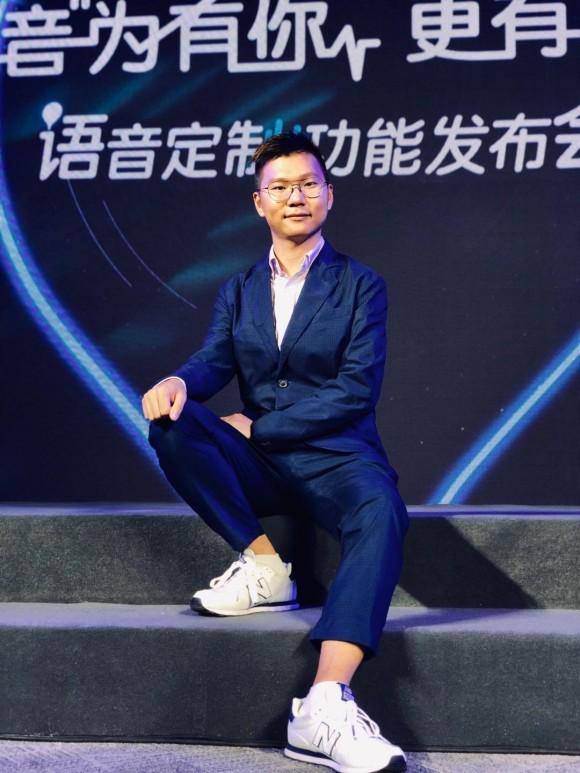 打破听觉壁垒笑对人生舞台