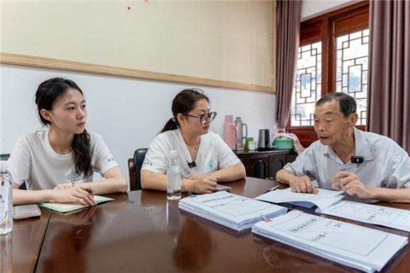 红歌寻迹｜万里学子对话俞斌熙守护四明山乡土红韵